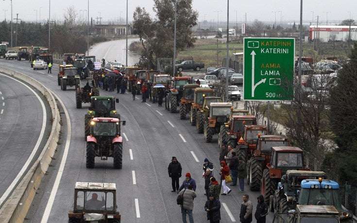 Κλειστή από αγρότες η EO Αθηνών – Θεσσαλονίκης στον κόμβο της Νίκαιας